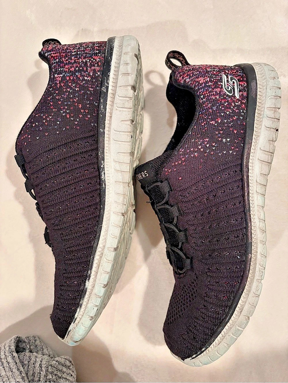 Skechers Memory Foam Knit Sneakers in Black & Pink